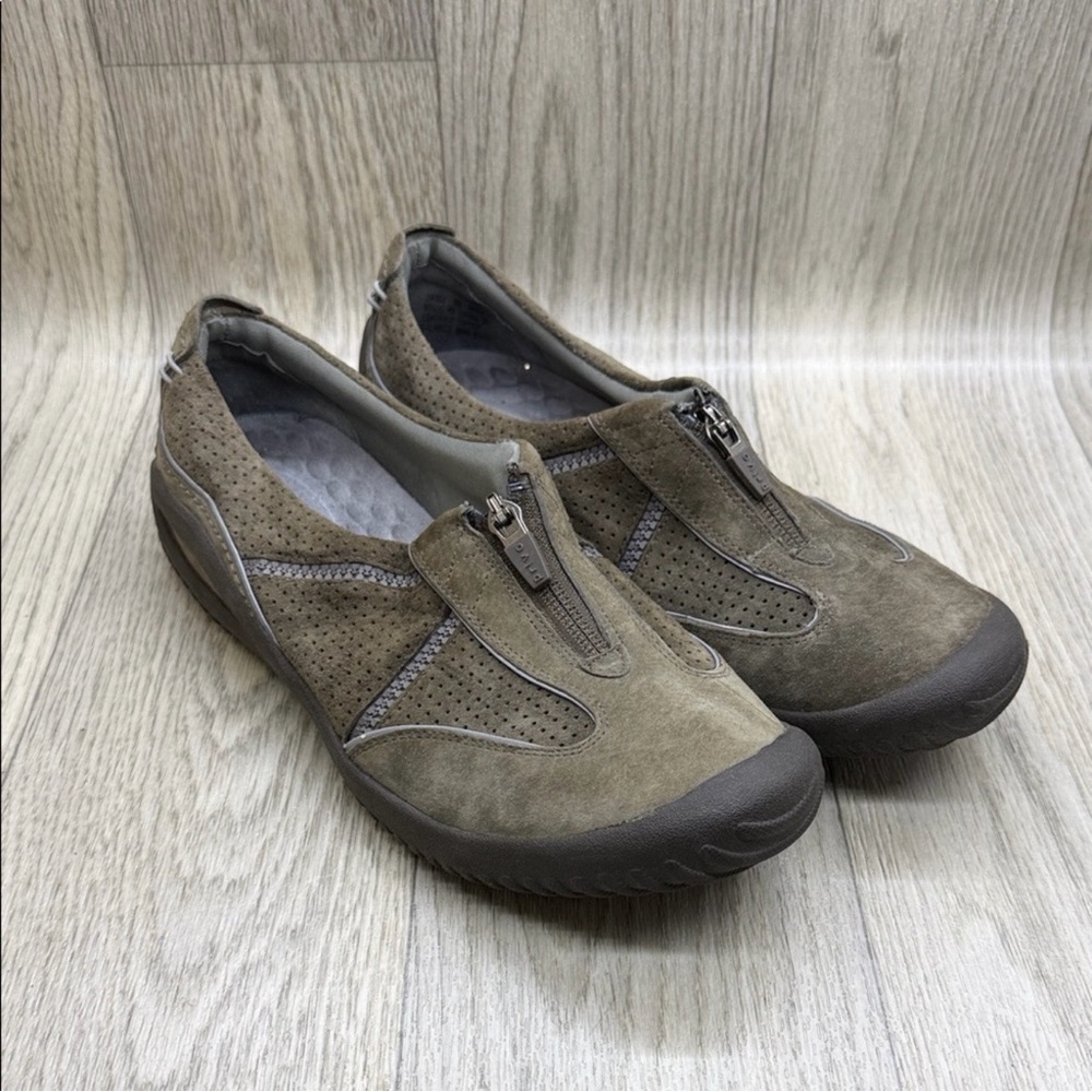 Privo Suede Zip Sneakers